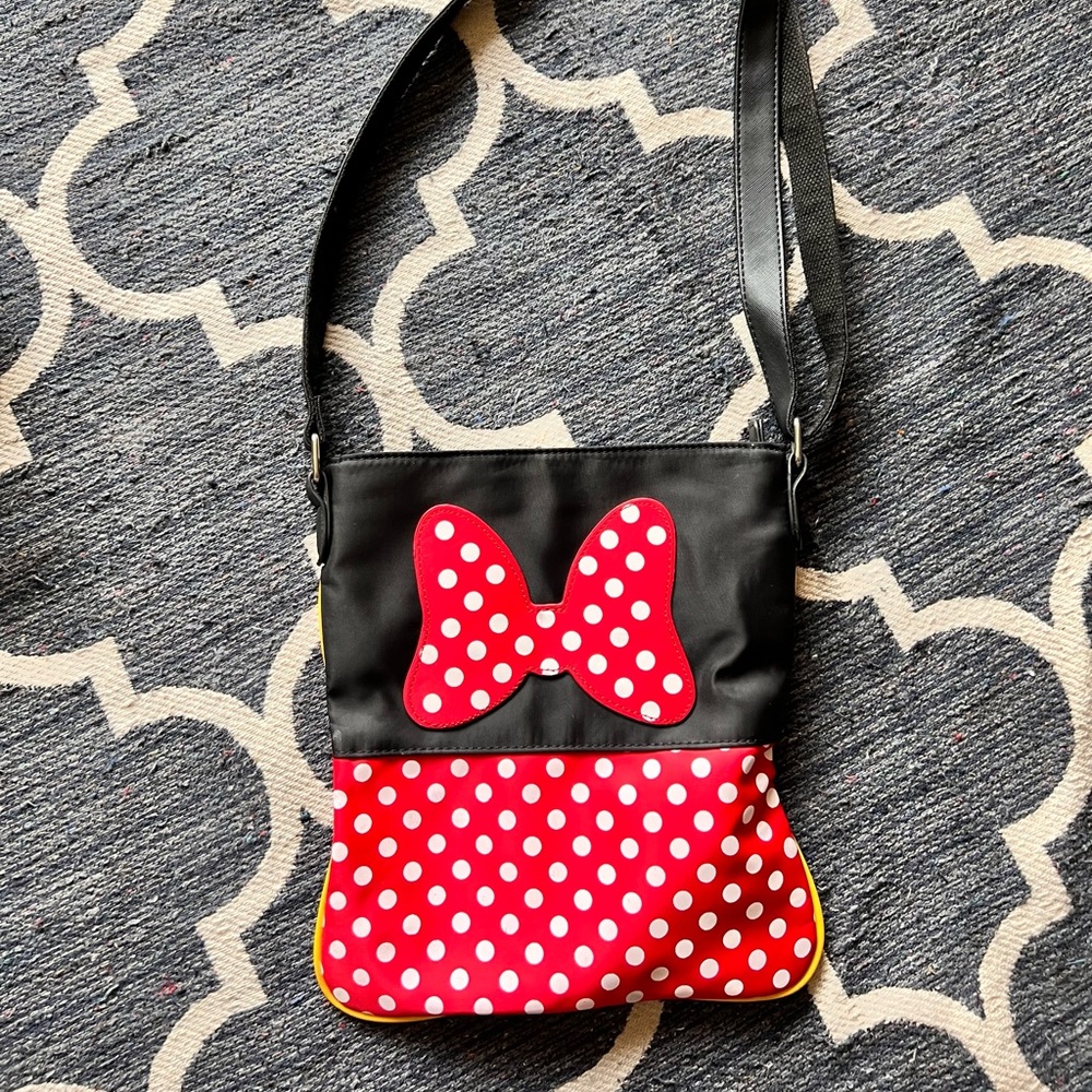 Mickey & Minnie crossbody